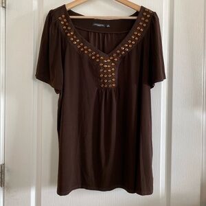 Notations brown top w/jeweled neckline 2X  EUC